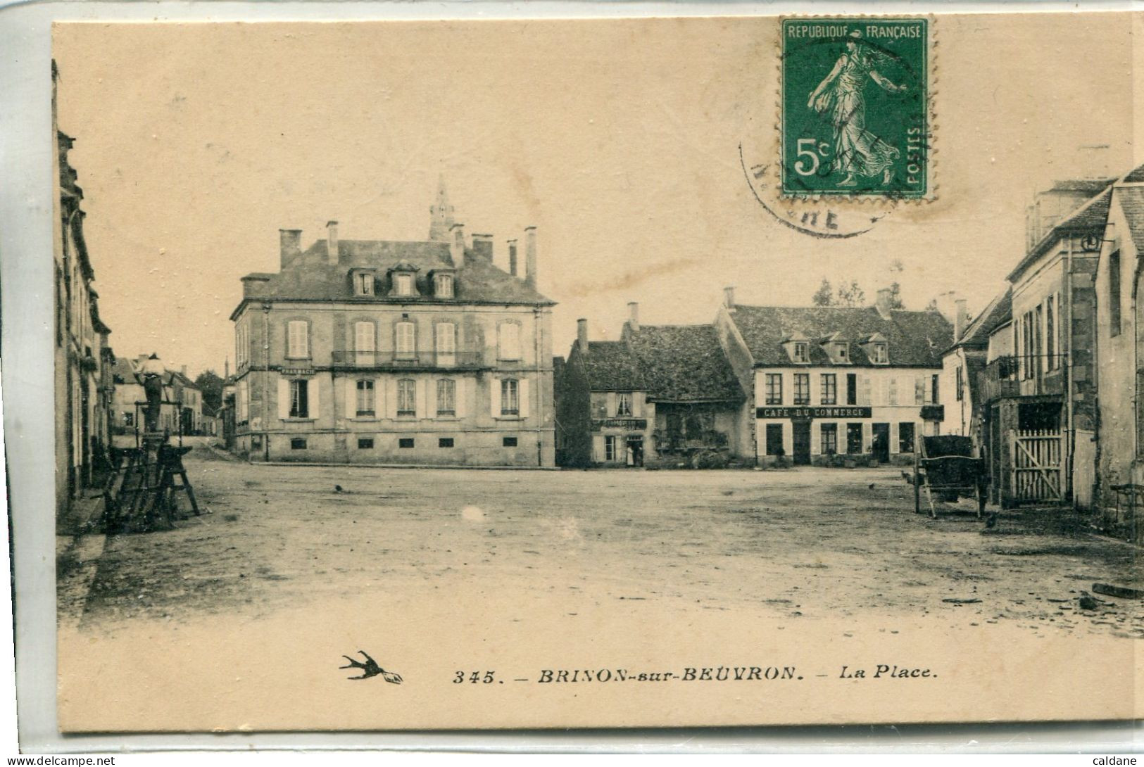- 58 -NIEVRE - BRINON-sur-BEUVRON -  La Place - Brinon Sur Beuvron