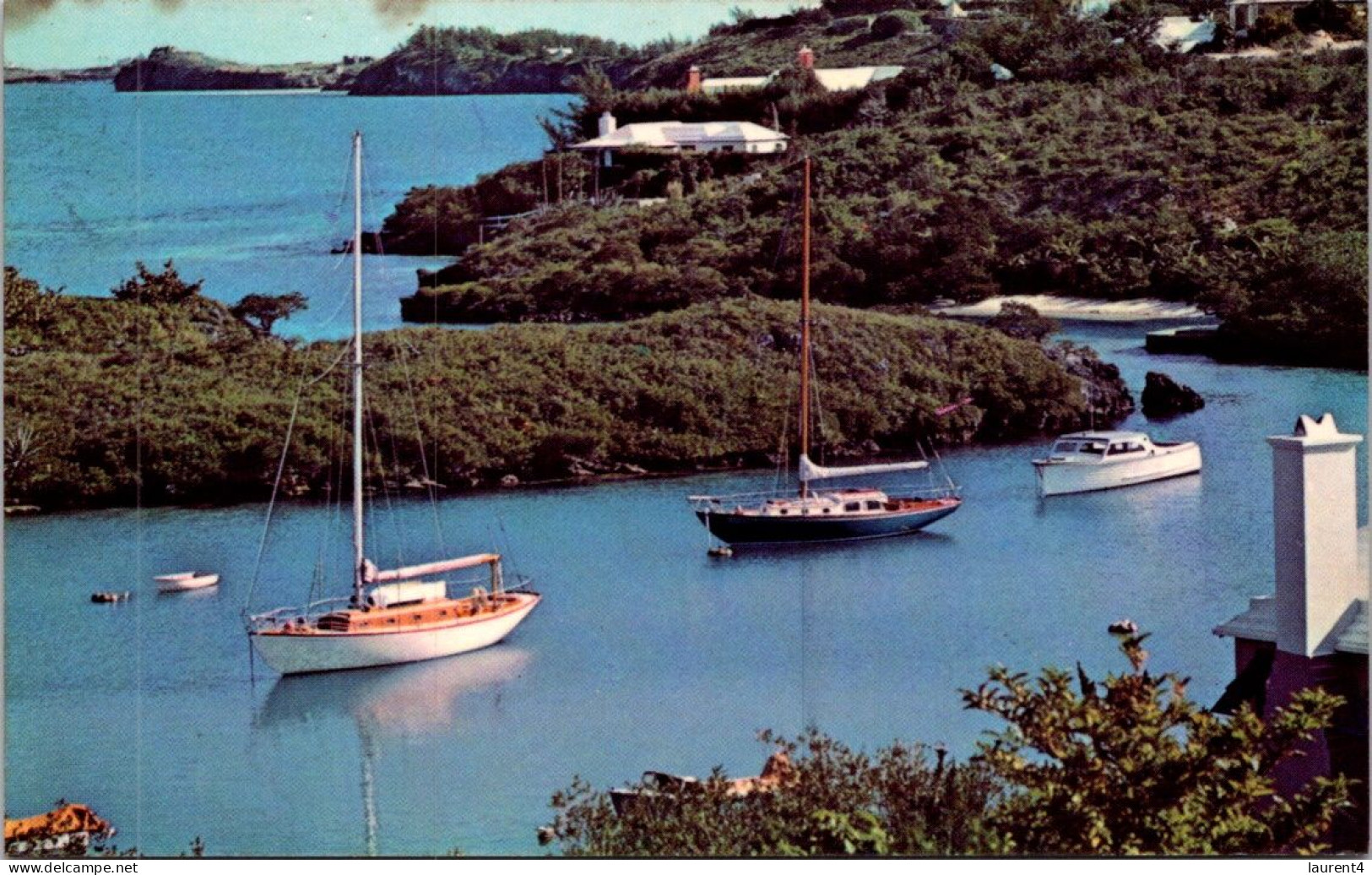 26-2-2-2024 (1 Y 16) Australia - Older (1960's ?) QANTAS Airways (Bermuda) - Bermuda