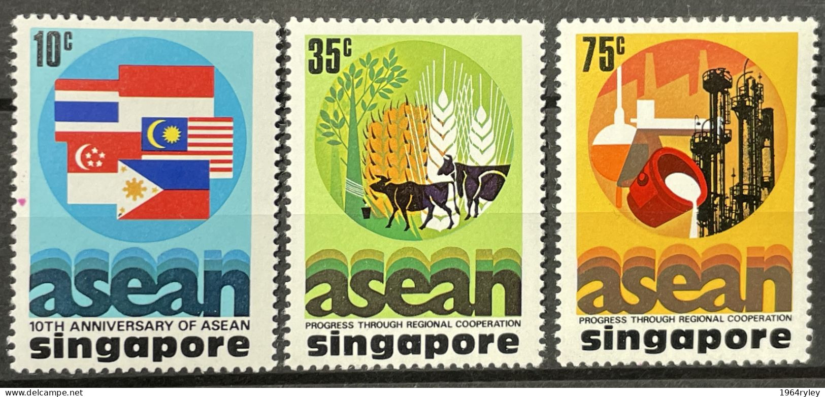 SINGAPORE - MH* - 1977 - # 281/283 - Singapur (1959-...)