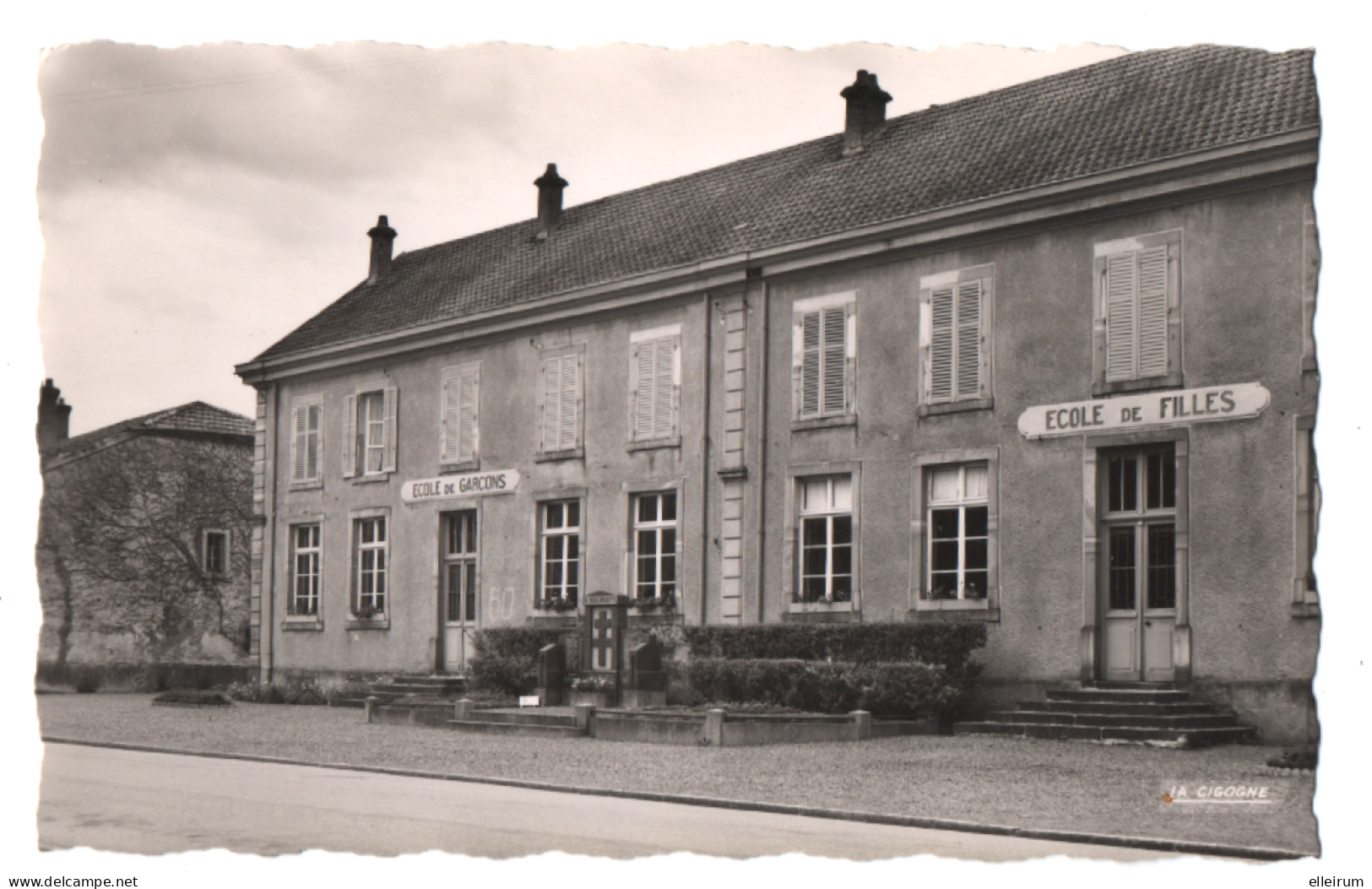 PROVENCHERES-sur- FAVE (88) GROUPE SCOLAIRE Et MONUMENT 1939-1940 - Provencheres Sur Fave