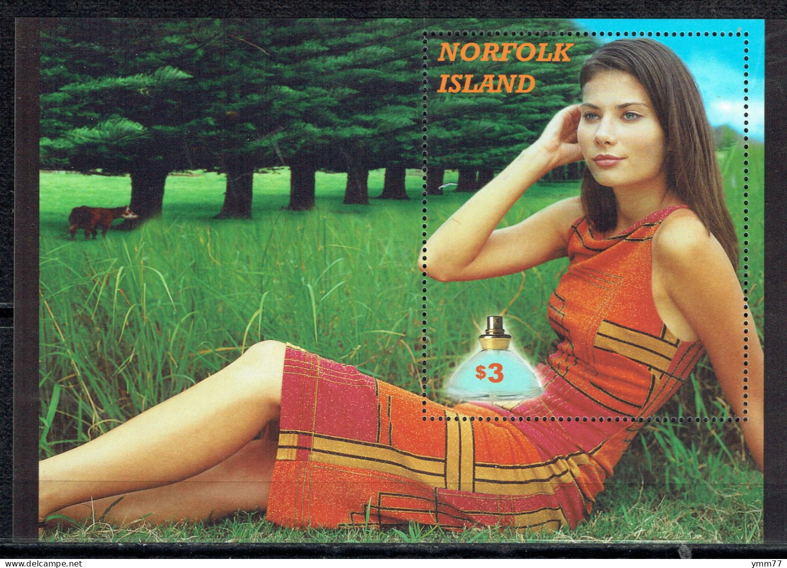 Tourisme. Parfums. Jeune Femme Et Flacon - Norfolk Island