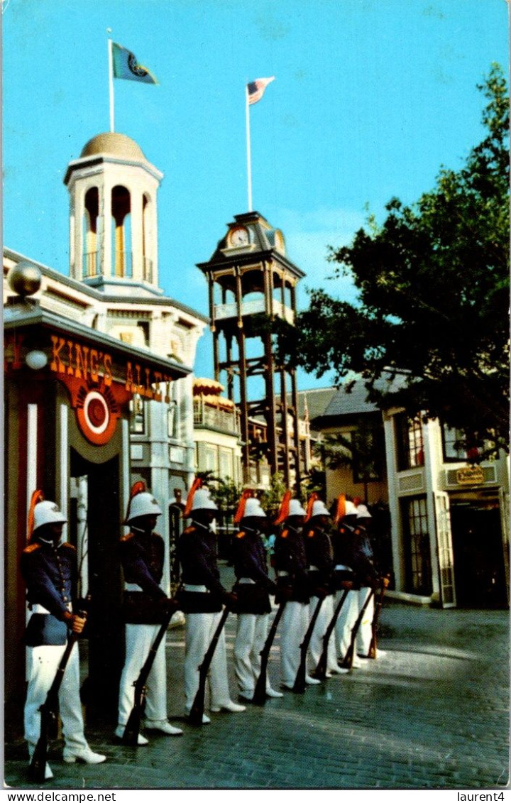 26-2-2024 (1 Y 20) USA - Hawaii - King's Alley Honor Guard Performence - Big Island Of Hawaii