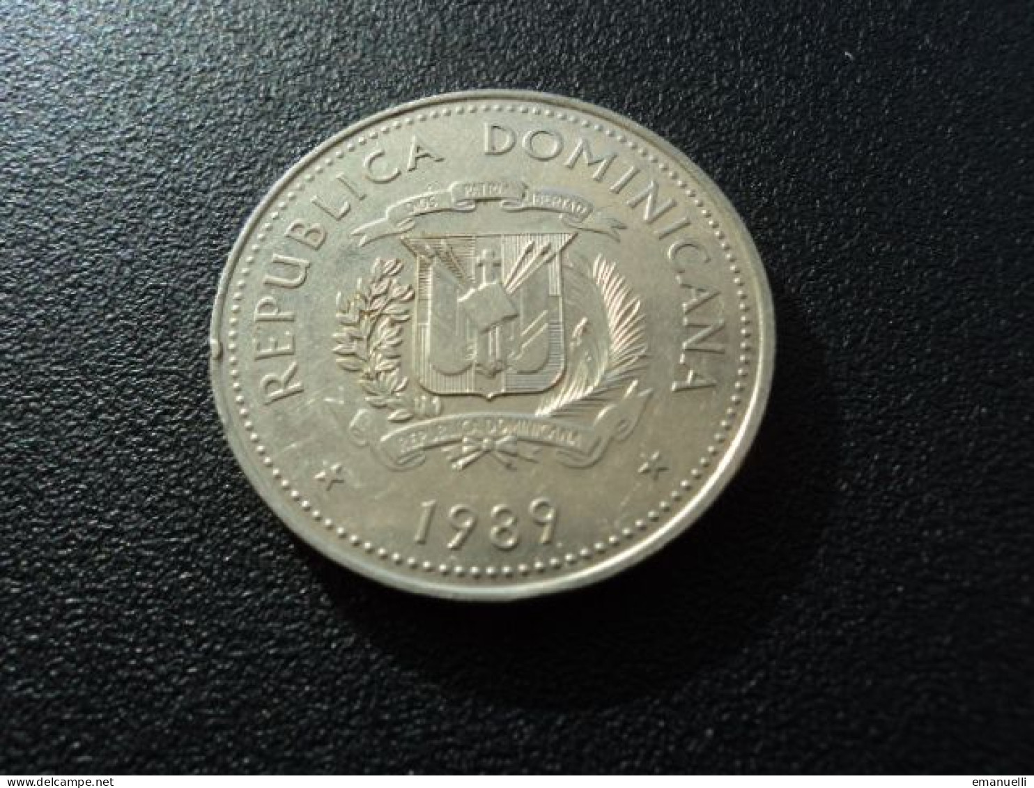 RÉPUBLIQUE DOMINICAINE * :1/2 PESO   1989   KM 73.1       SUP - Dominicana