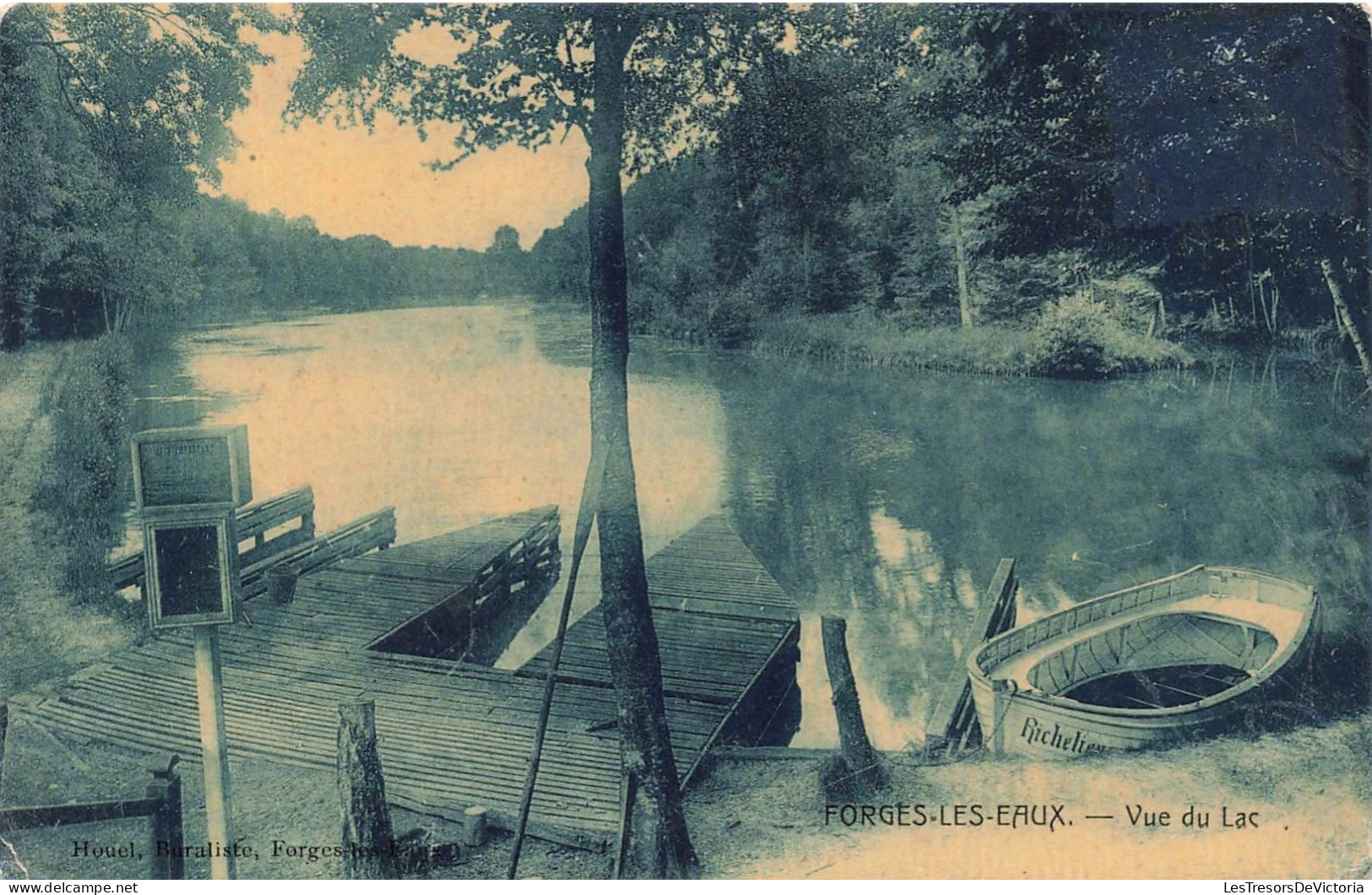 FRANCE - Forges Les Eaux - Vue Générale Du Lac - Une Barque - Carte Postale Ancienne - Forges Les Eaux