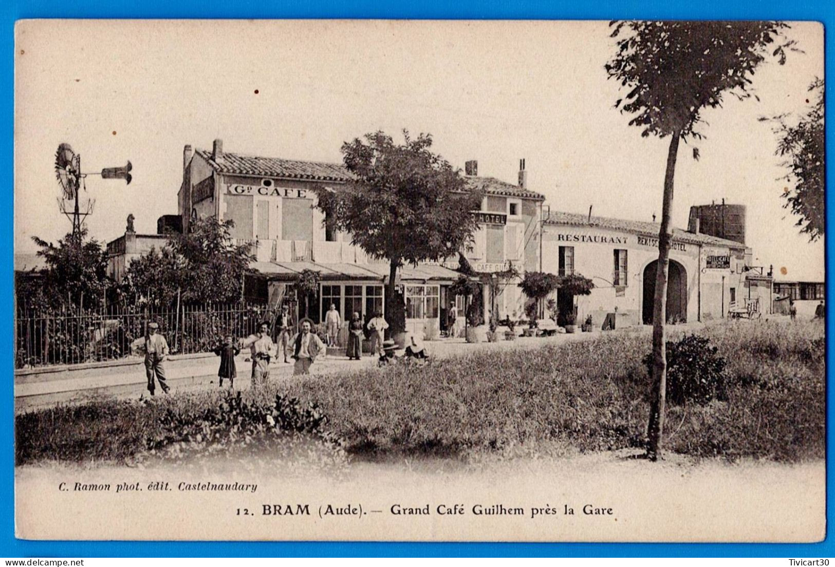 CPA AUDE (11) - BRAM - GRAND CAFE GUILHEM PRES LA GARE - Bram