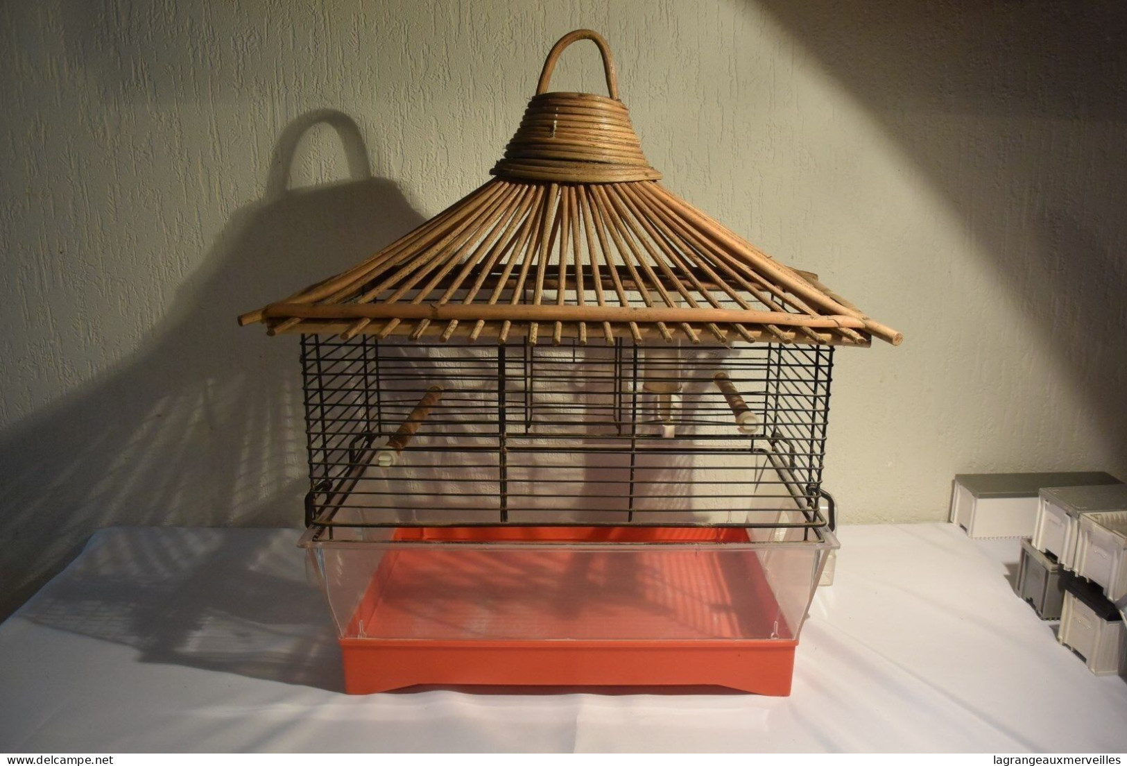 C57 Ancienne Cage A Oiseau Avec Dessus Rotin Ou Osier 60' Vintage - Art Populaire
