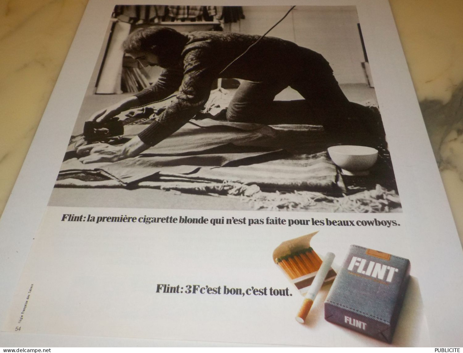 ANCIENNE  PUBLICITE  PAS FAITES POUR LES BEAUX COWBOYS CIGARETTE FLINT  1972 - Andere & Zonder Classificatie