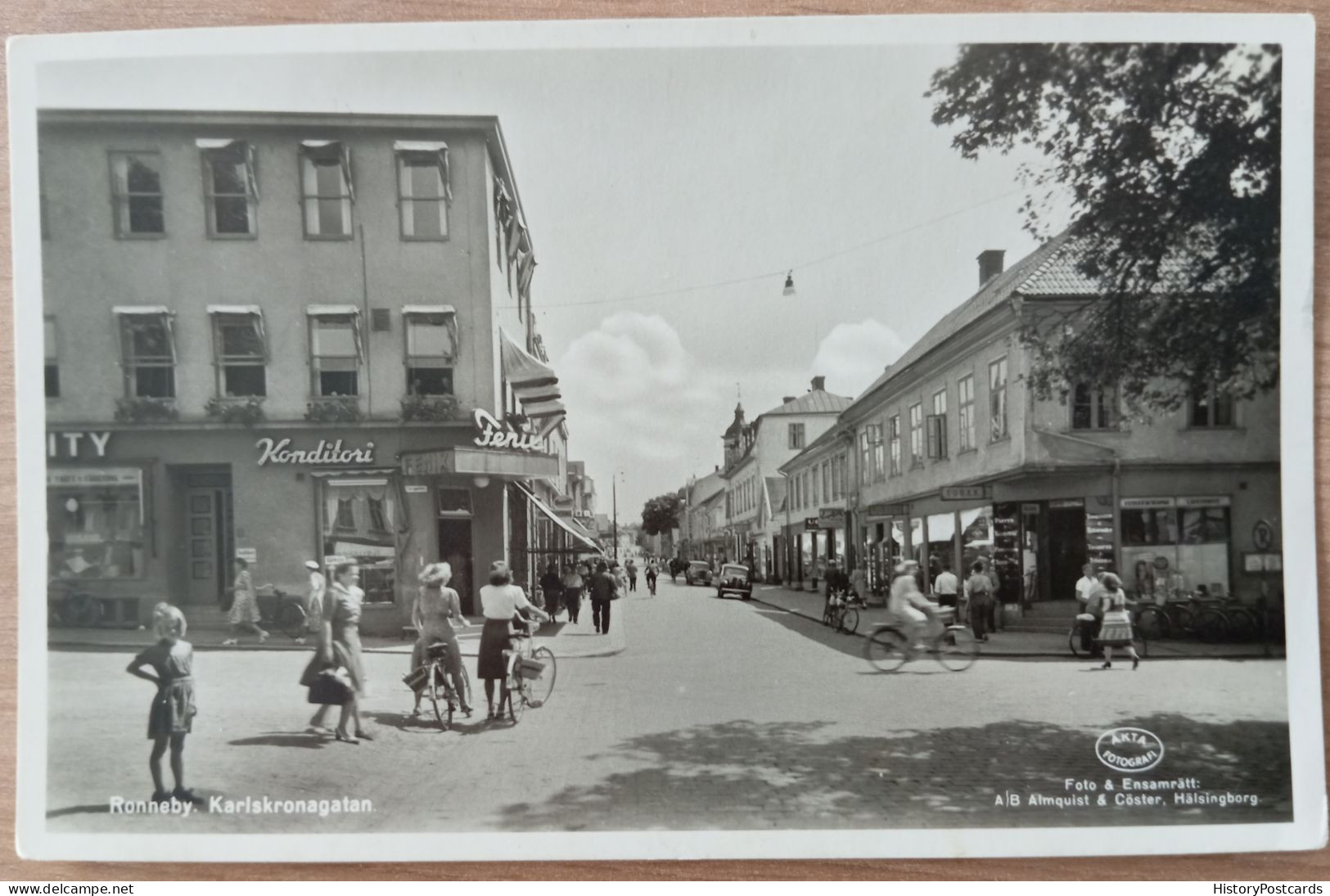 Ronneby, Karlskronagatan, Konditorei, Autos, Ca. 1955 - Suecia