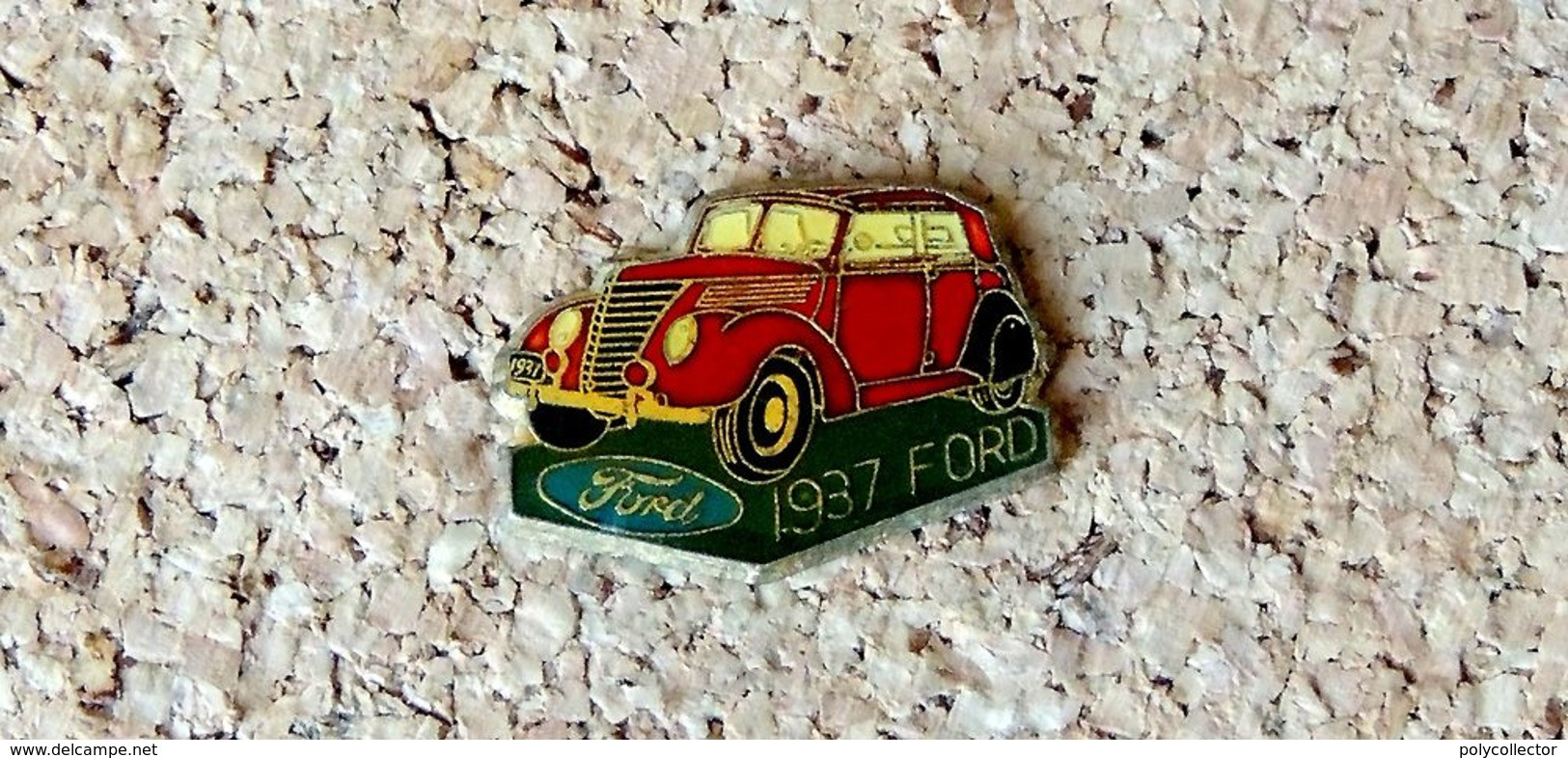 Pin's Ford 1937 - Verni époxy - Fabricant Inconnu - Ford