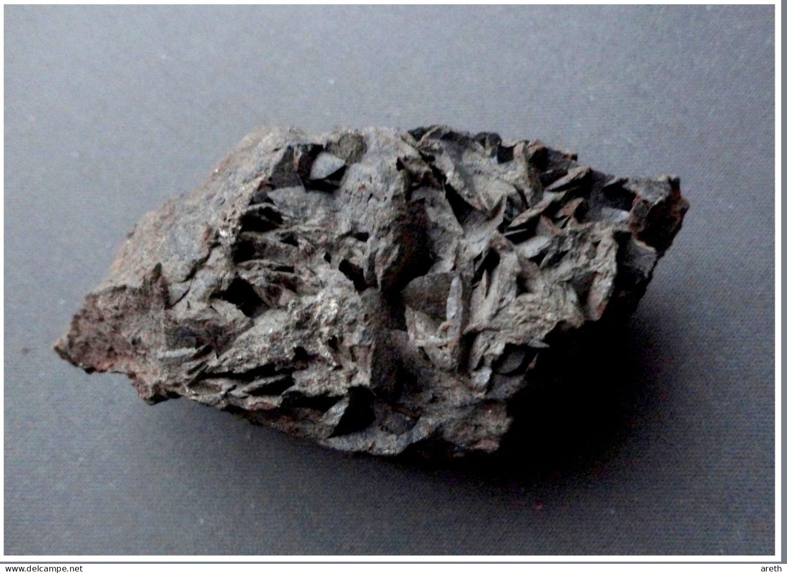 SIDERITE  / SIDEROSE -  Isére - 9 X 5 X 3 Cm - Mineralen
