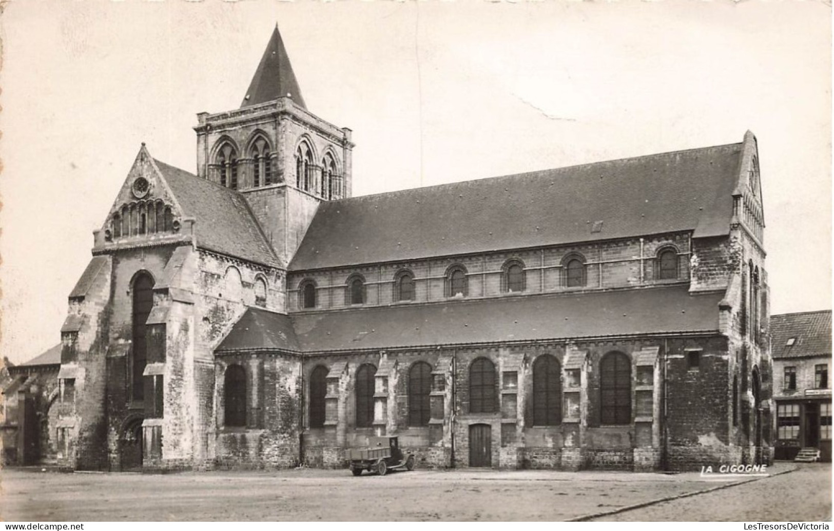 FRANCE - Lillers - L'Eglise - La Cigogne - Entrée - Carte Postale Ancienne - Lillers