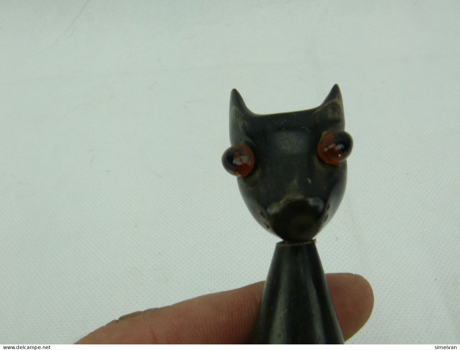 Vintage Decor Horn Cat Figurine Hand Carved Sculpmal Figure #2281