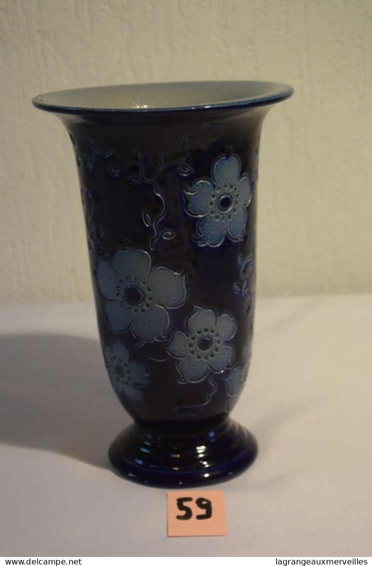 C59 Magnifique Vase Soliflore En Faïence Décorée SIGNE' - Vasen