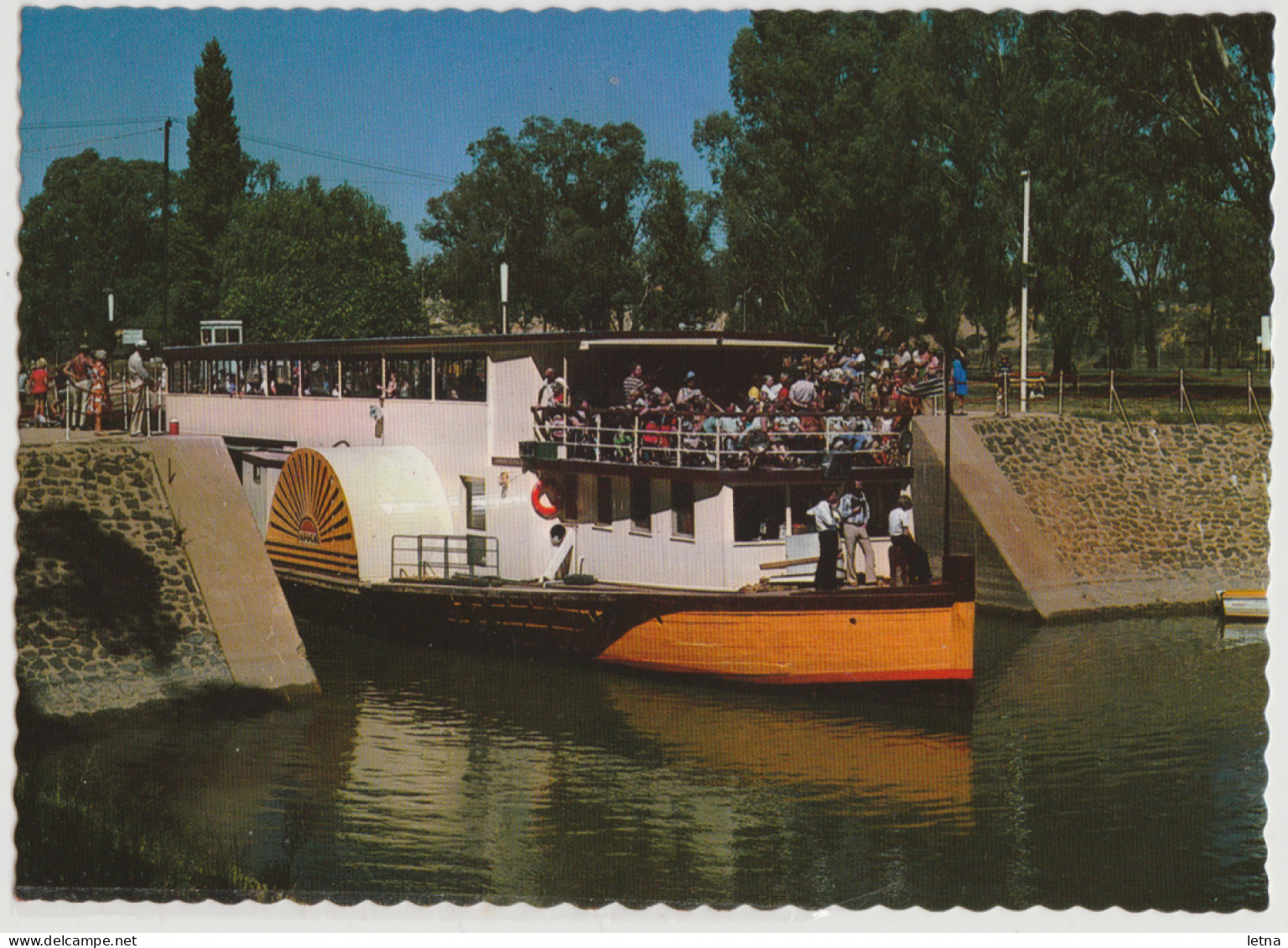 Australia VICTORIA VIC Show Boat Avoca Lock 11 MILDURA Nucolorvue MD96 Postcard C1970s - Mildura