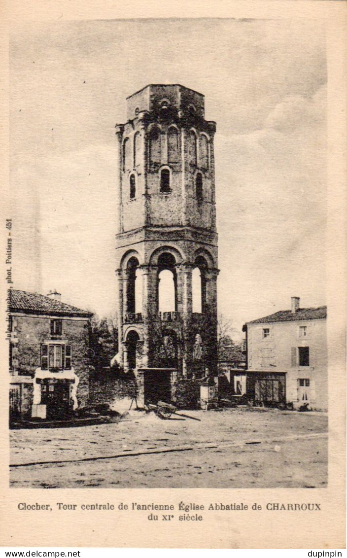 86 - CHARROUX Clocher Tour Centrale De L'ancienne Eglise Abbatiale De Du XI ème Siècle - Charroux