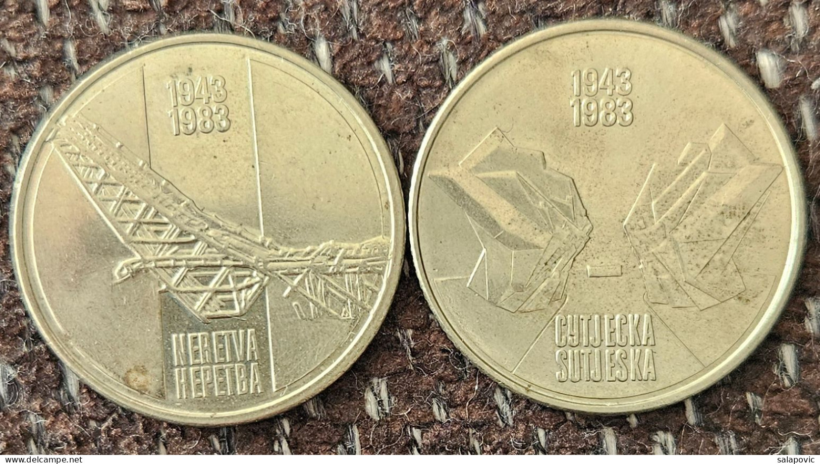 2 X Coins Yugoslavia 10 Dinara Battle Of Neretva Battle Of Sutjeska 1983 - Yougoslavie
