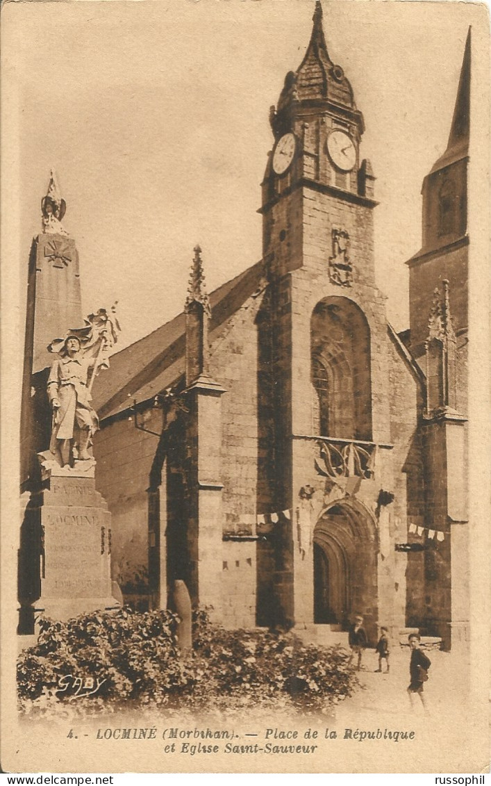 FRANCE - 56 - LOCMINE (MORBIHAN) - PLACE DE LA REPUBLIQUE ET EGLISE SAINT SAIVEUR - ED. ARTAUD REF #4 - 1943 - Locmine