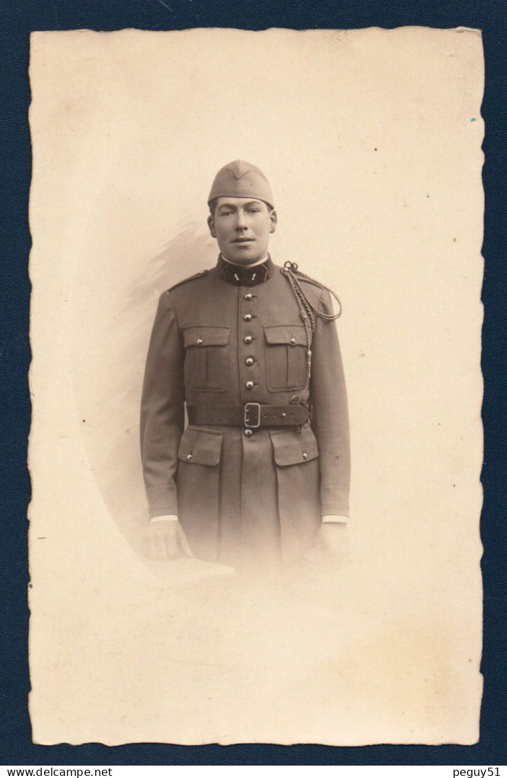 Carte-photo. Soldat Du 1er Régiment D' Infanterie (fourragère) - Regiments