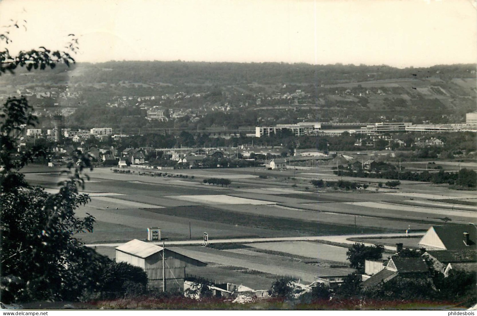 YVELINES  AUBERGENVILLE  (cpsm) - Aubergenville