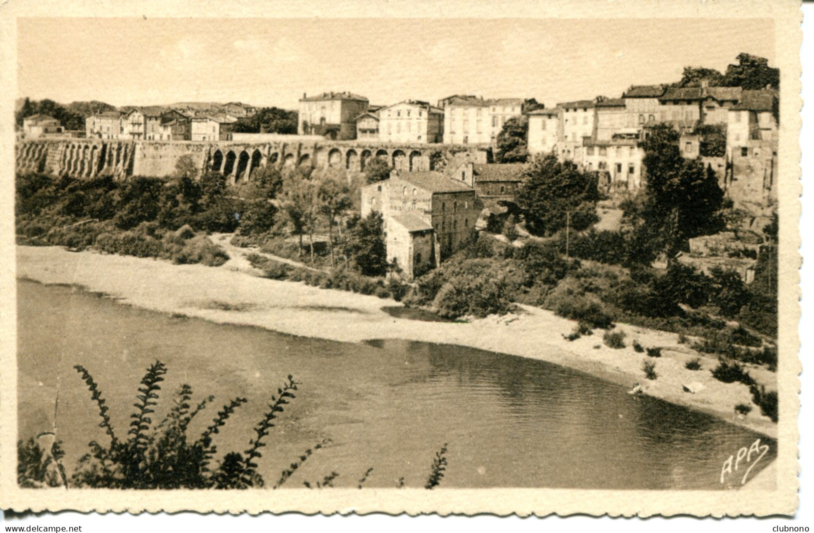 CPA -  RABASTENS -  REMPARTS ET QUARTIER DU CHATEAU - Rabastens