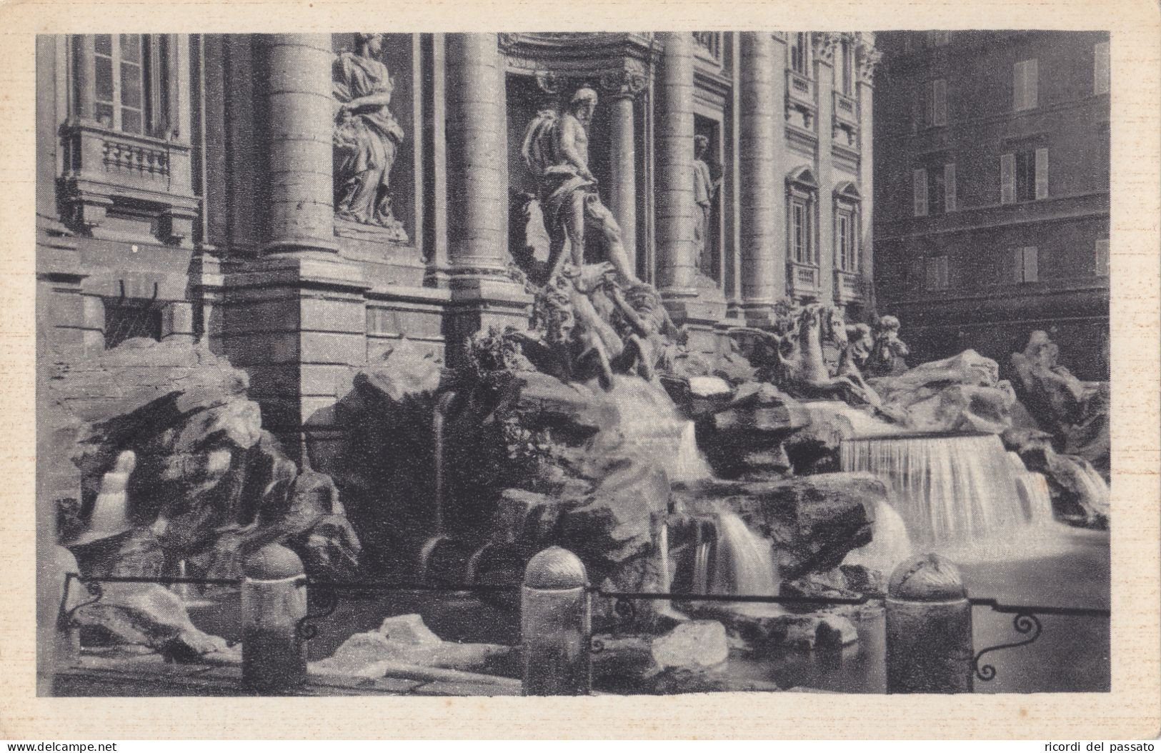 Cartolina Roma - Fontana Di Trevi - Fontana Di Trevi
