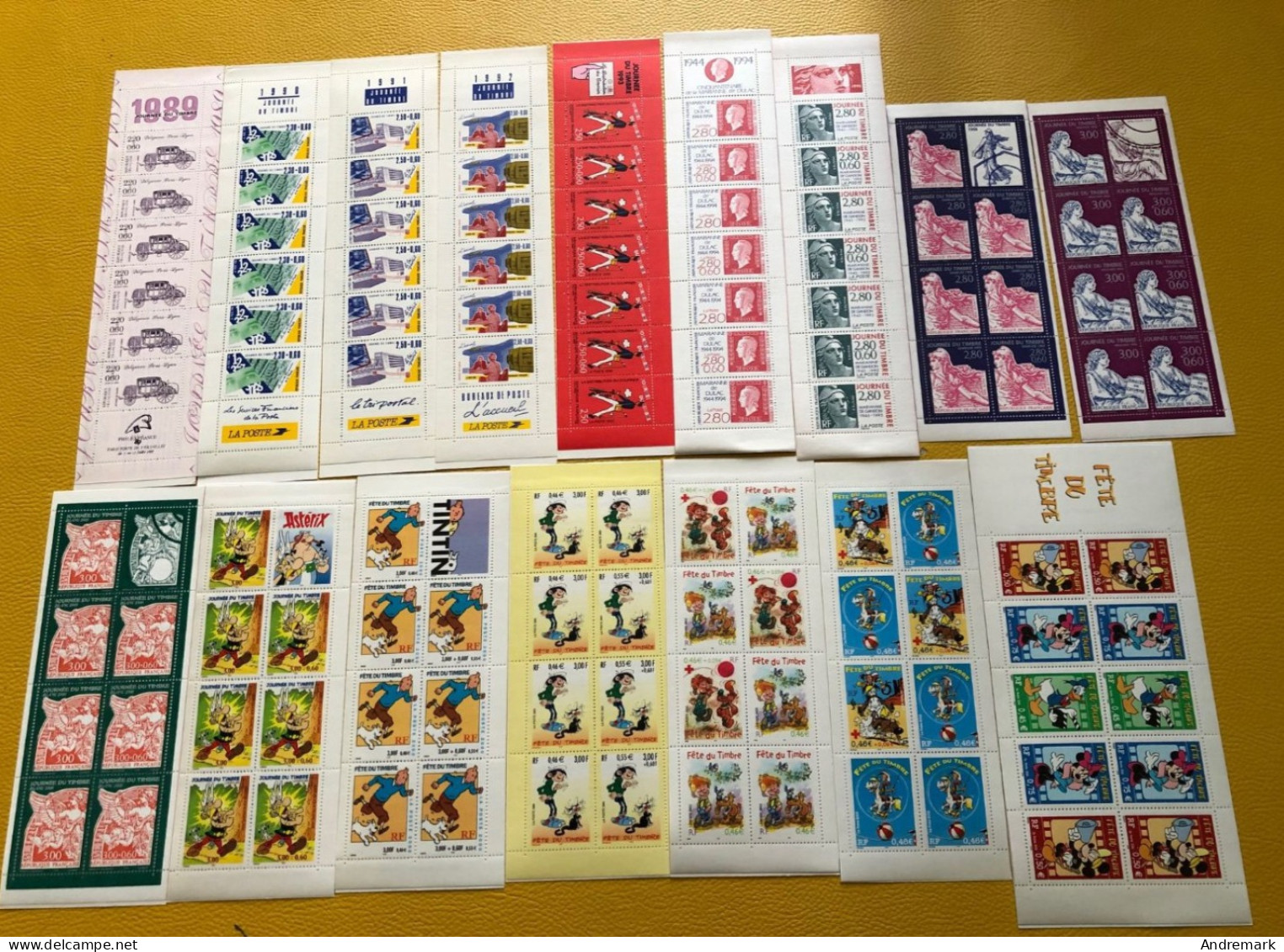 Carnets France Journée Du Timbre Neufs 1989-2004 - Stamp Day
