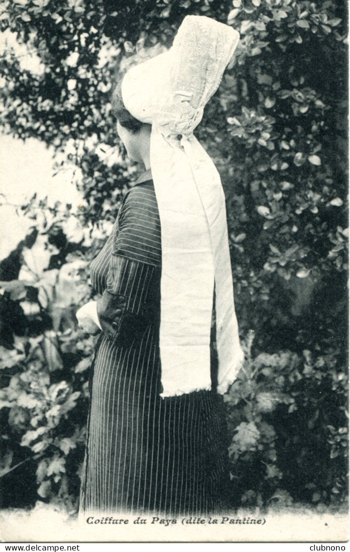 CPA - NEUVILLE-DE-POITOU - COIFFURE DU PAYS (DITE LA PANTINE) - Neuville En Poitou