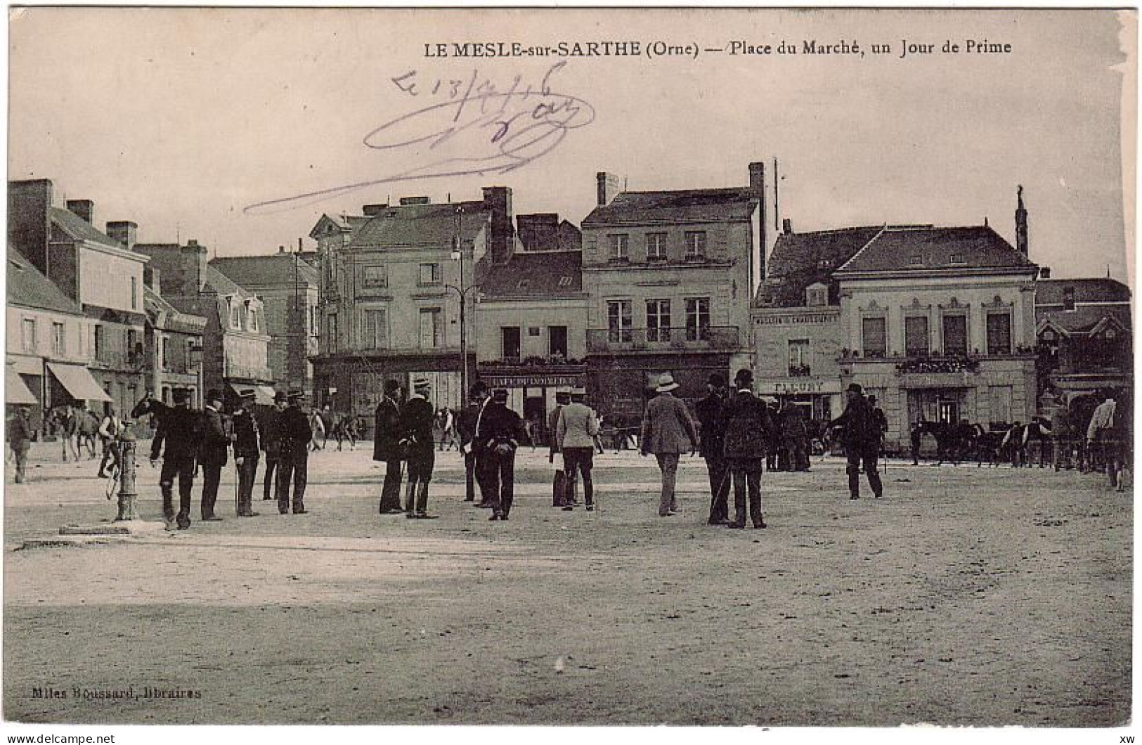 LE MESLE-sur-SARTHE -61- Place Du Marché, Un Jour De Prime - Animation - D 2753 - Le Mêle-sur-Sarthe