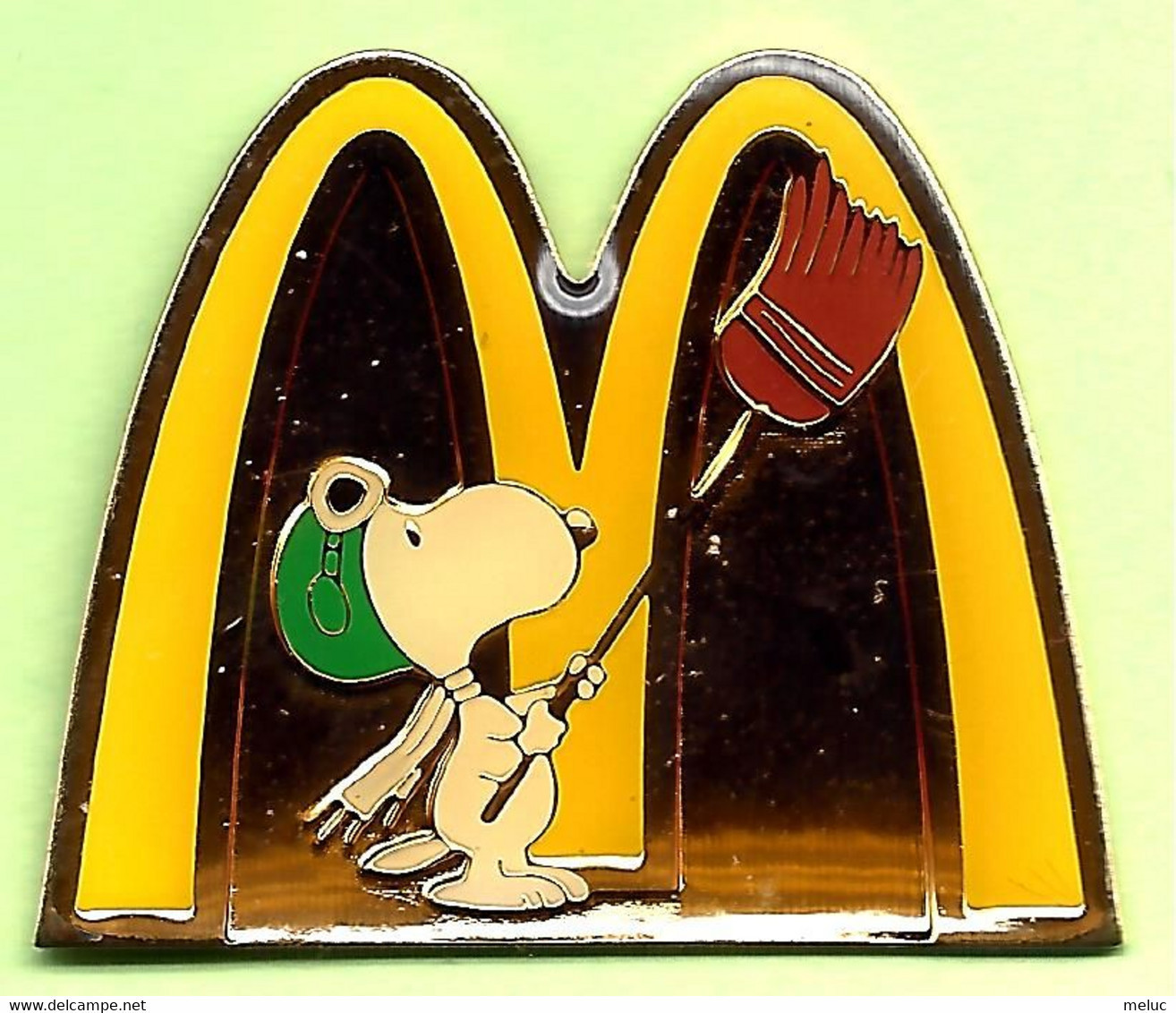 Gros Pin's Mac Do McDonald's BD Chien Snoopy Nettoie Les Arches - #729 - McDonald's