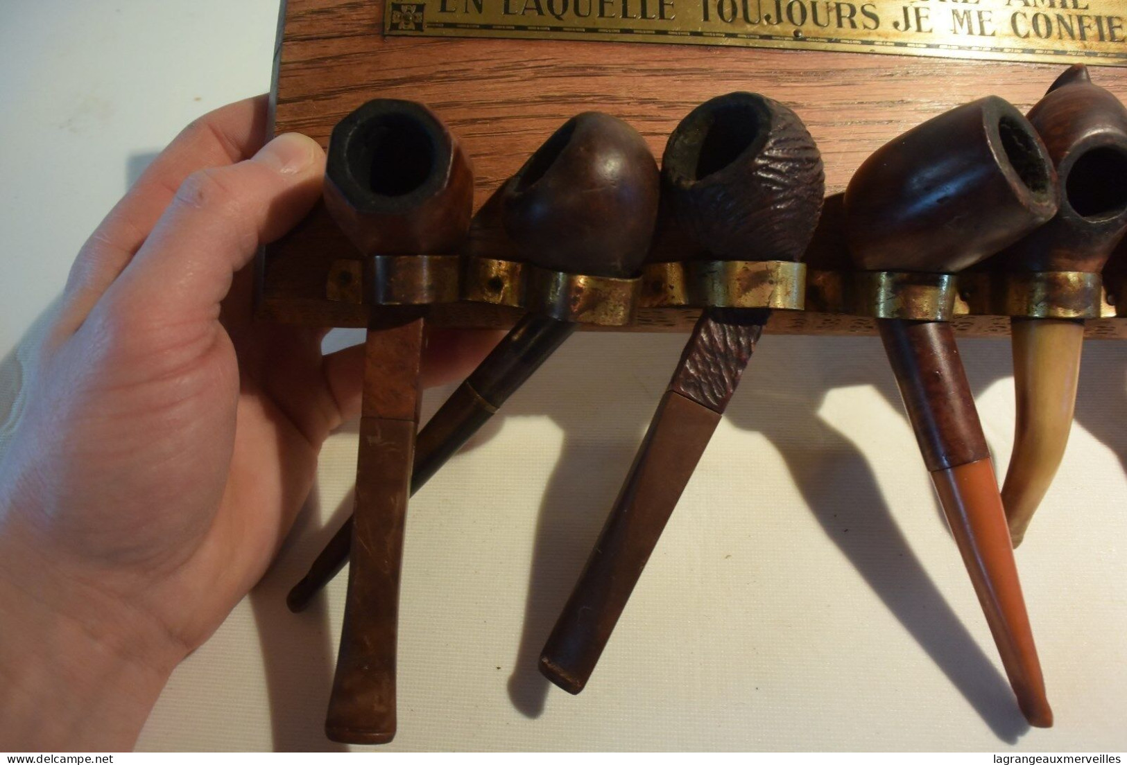 C62 Ensemble De 6 Anciennes Pipes De Collection Avec Support - Other & Unclassified