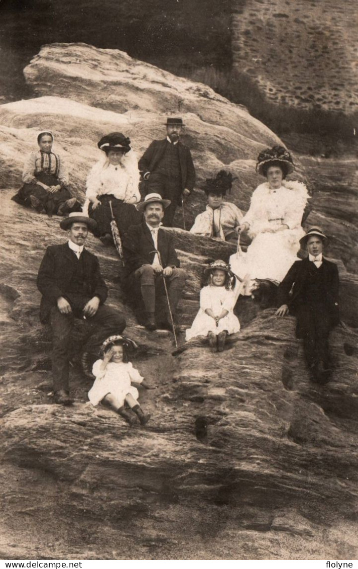 La Bernerie En Retz - Carte Photo - Groupe Famille Sur Les Rochers , La Plage - 1908 - La Bernerie-en-Retz
