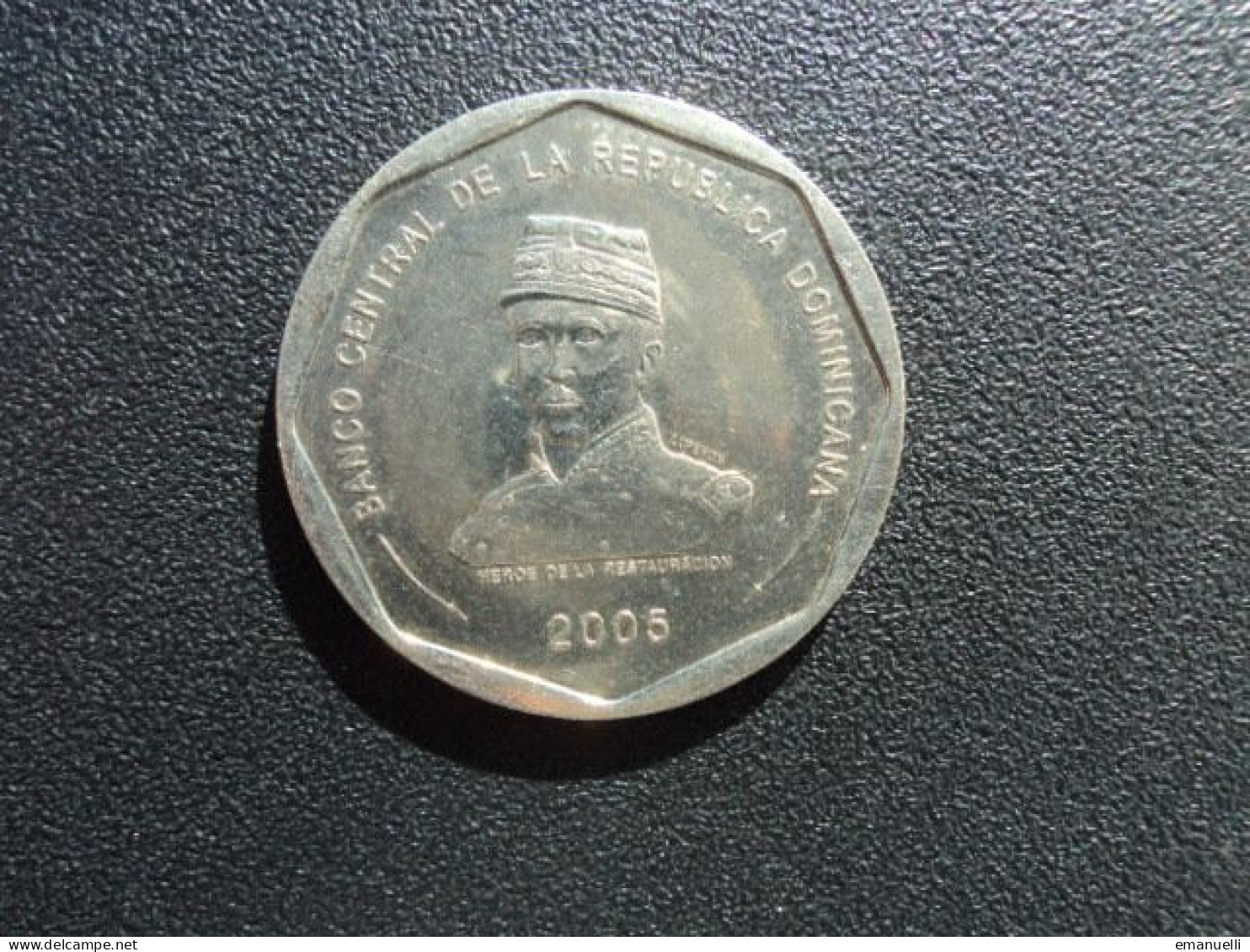 RÉPUBLIQUE DOMINICAINE * : 25 PESO   2005    KM 107    NON CIRCULÉE - Dominikanische Rep.