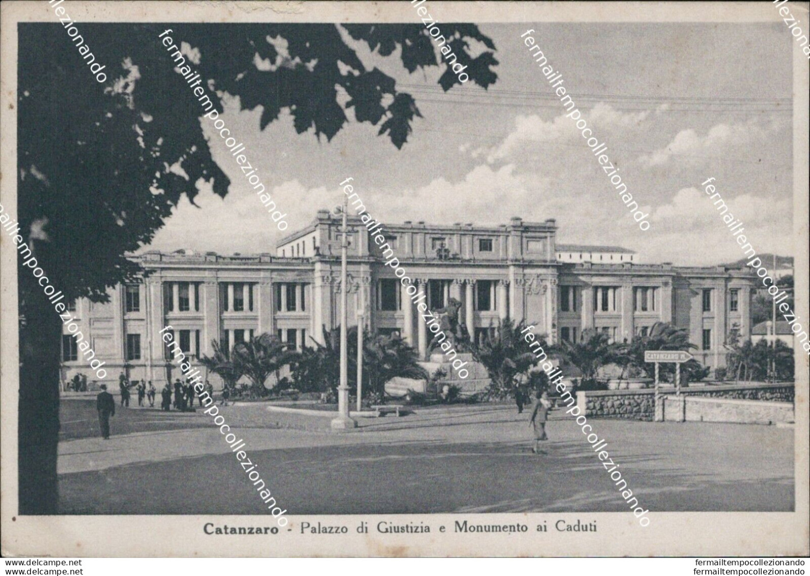 Ci501 Cartolina Catanzaro Citta'  Palazzo Di Giustizia E Monumento Caduti 1941 - Catanzaro