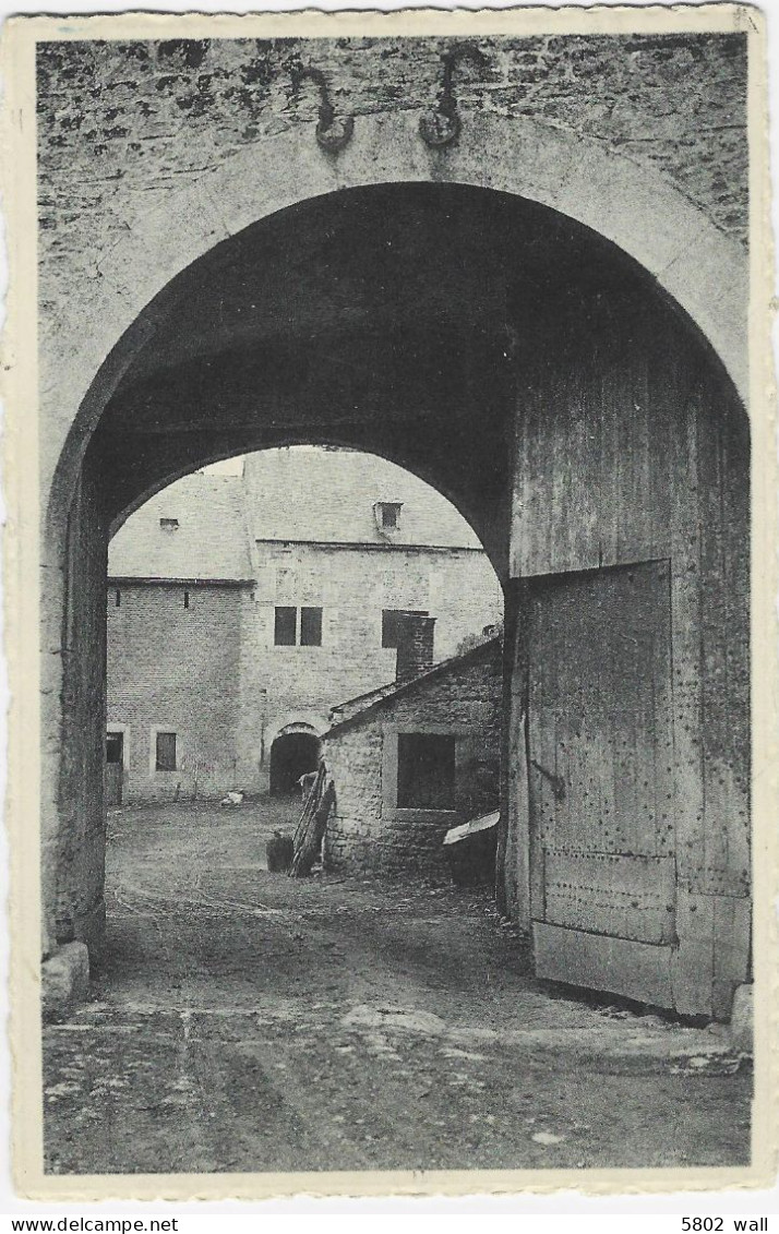 MY-FERRIERES : Porche De La Ferme Wibin-Gillard - Ferrières