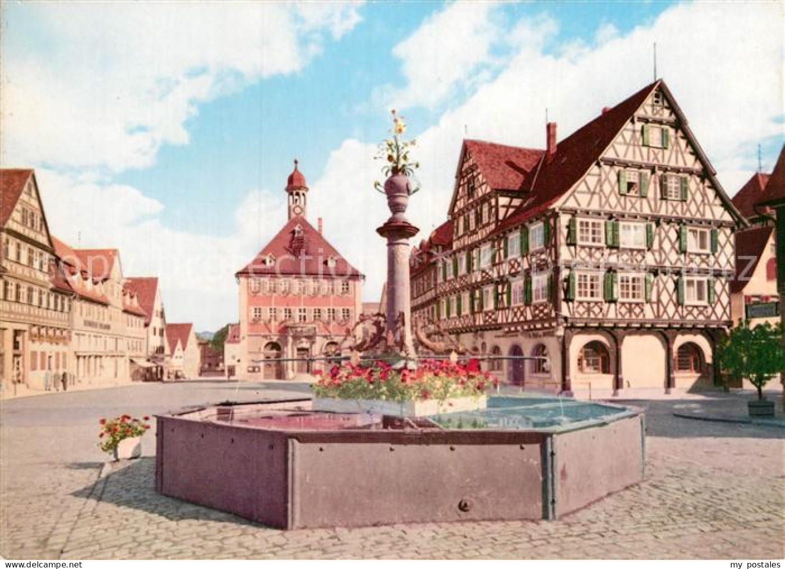 72998331 Schorndorf Wuerttemberg Marktplatz Brunnen Schorndorf Wuerttemberg - Schorndorf