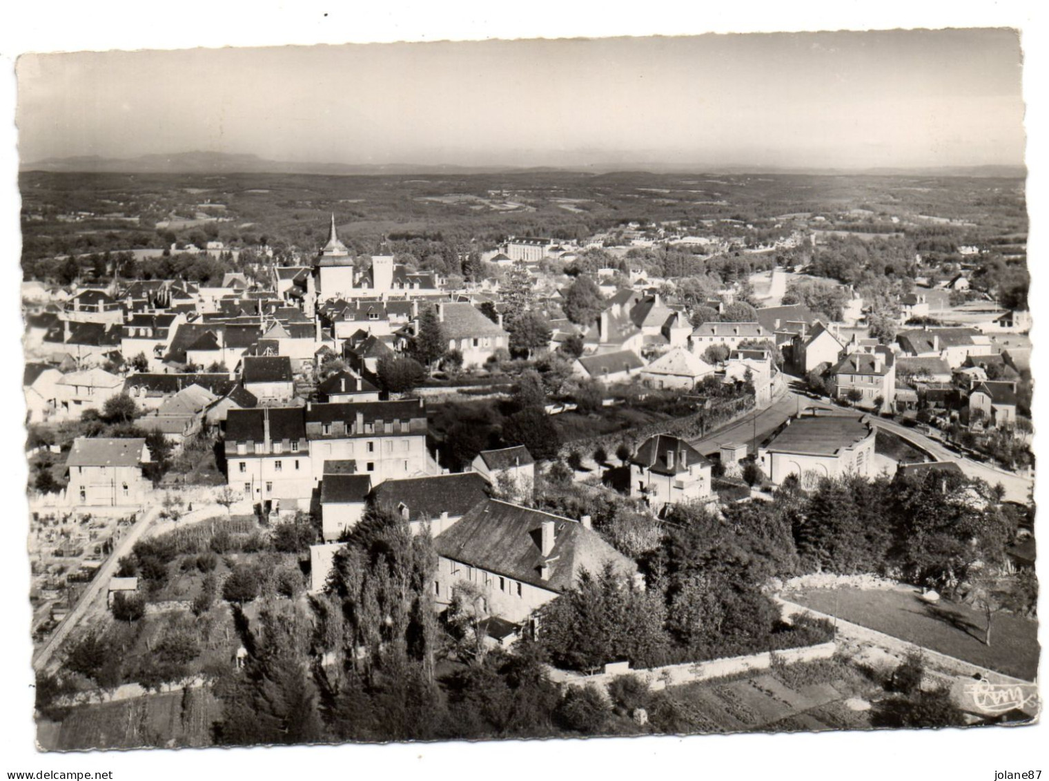 CPSM    19     EGLETONS    1951   VUE AERIENNE DE LA VILLE - Egletons