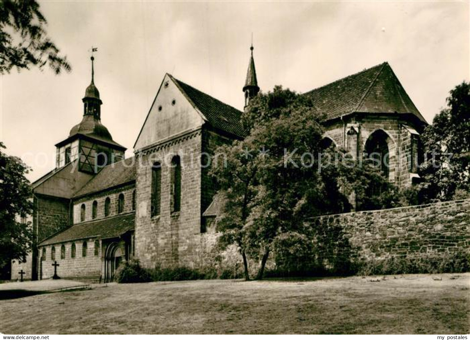 72986313 Helmstedt Kloster Marienberg Klosterkirche Helmstedt - Helmstedt