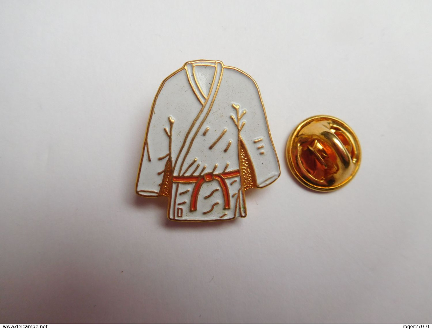 Beau Pin's En Relief , Judo , Kimono - Judo