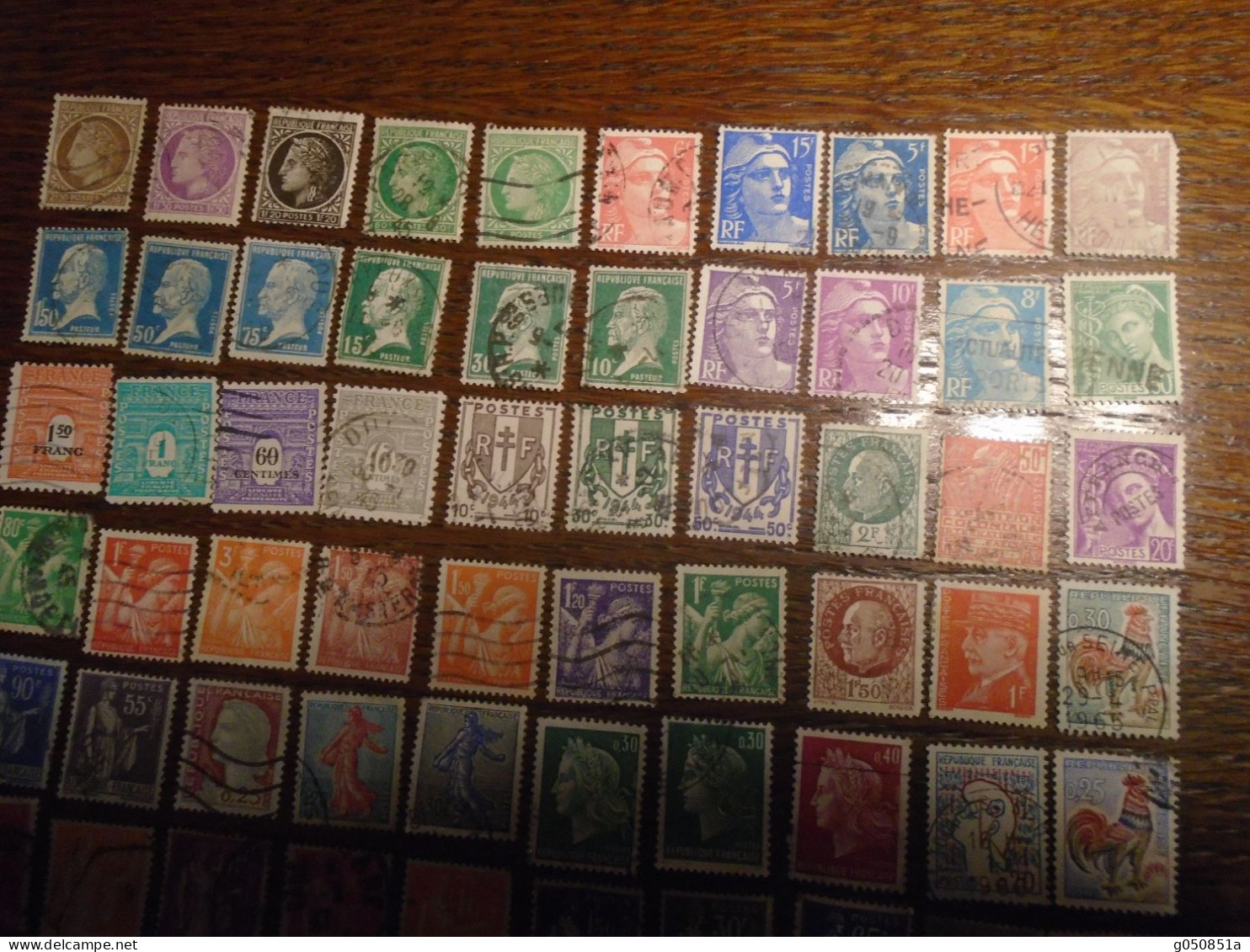 Années 1900/60   Avec  1 LOT De 110 Timbres FRANCE  Differents   ++ 4 Photos - Used Stamps