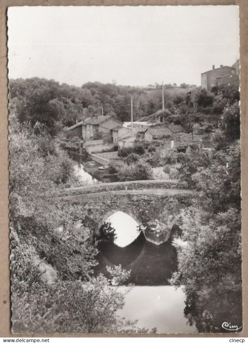 CPSM 79 - ARGENTON CHATEAU - Le Pont Cadore Et La Vallée De L'Argenton - TB Habitations Maisons Au Bord De L'eau - Argenton Chateau