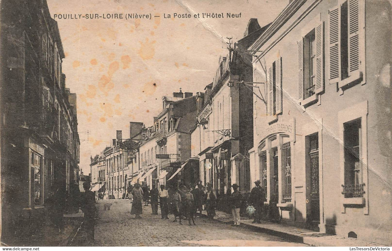 FRANCE - Pouilly Sur Loire (Nèvre) -  Vue Générale De La Poste Et L'hôtel Neuf - Animé - Carte Postale Ancienne - Pouilly Sur Loire
