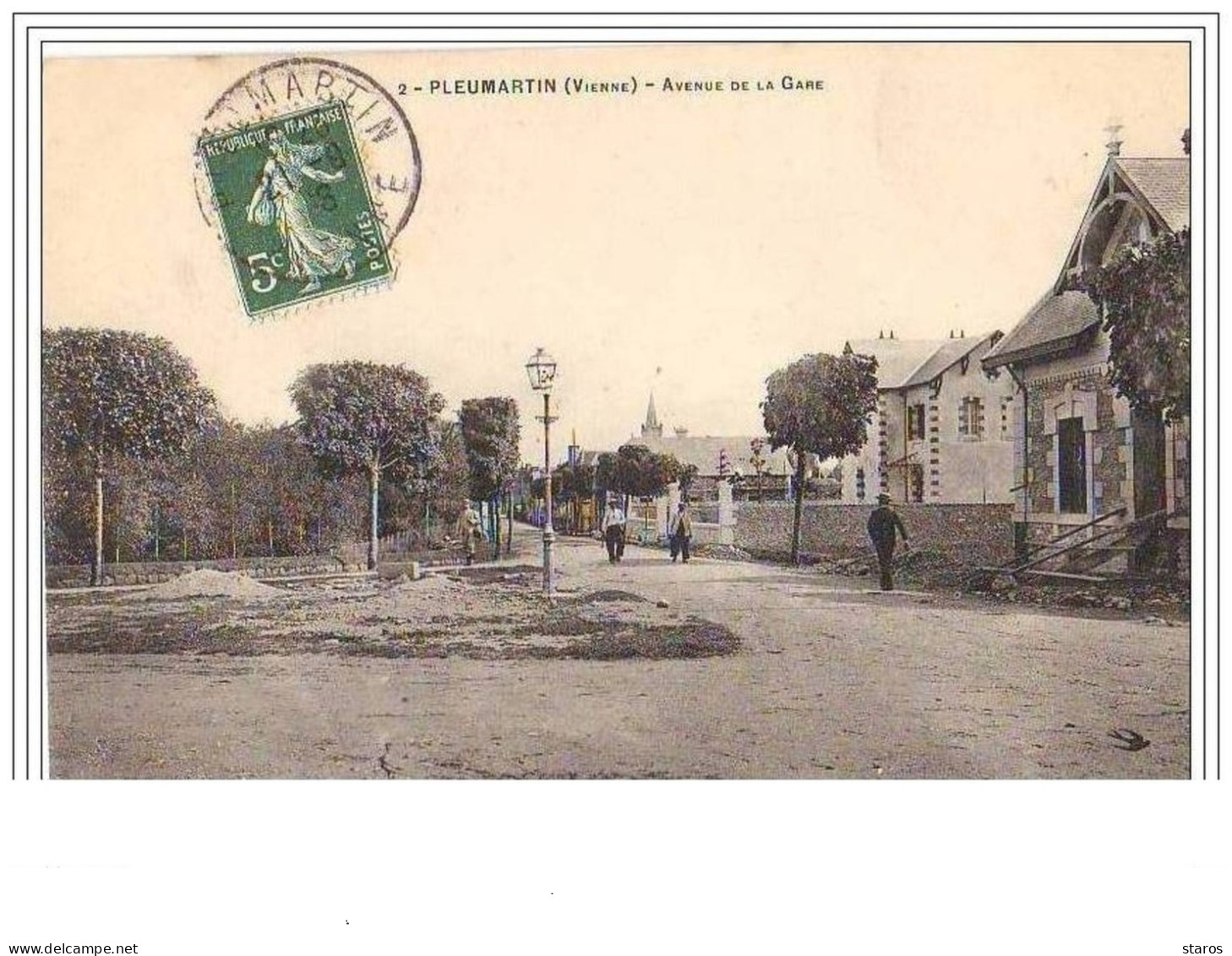 PLEUMARTIN Avenue De La Gare - Pleumartin