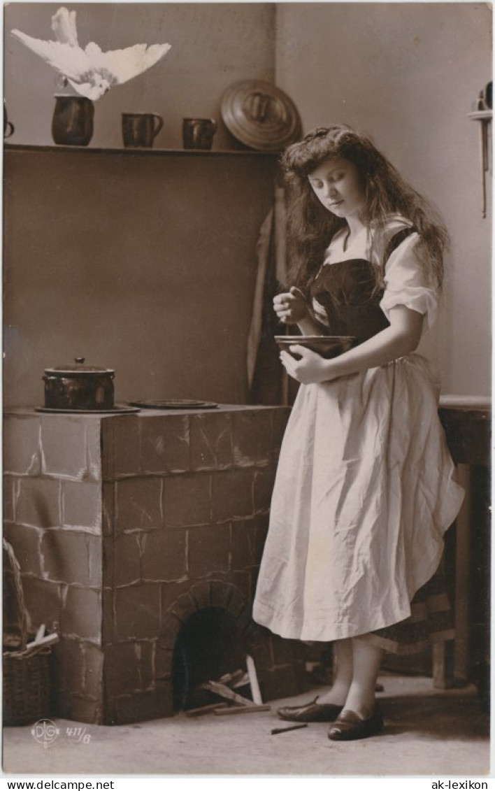 Ansichtskarte  Aschenputtel (Fotomontage) 1918  - Fairy Tales, Popular Stories & Legends
