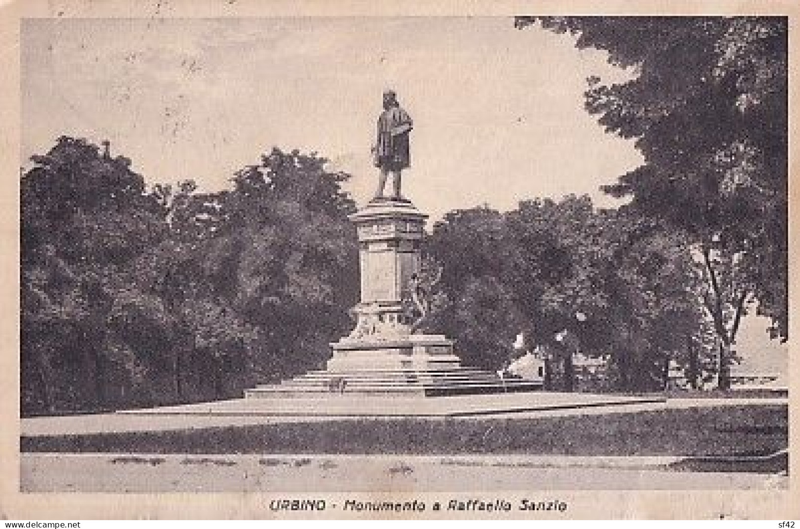 URBINO                 MONUMENTO A FAFFAELLO SANZIO - Urbino