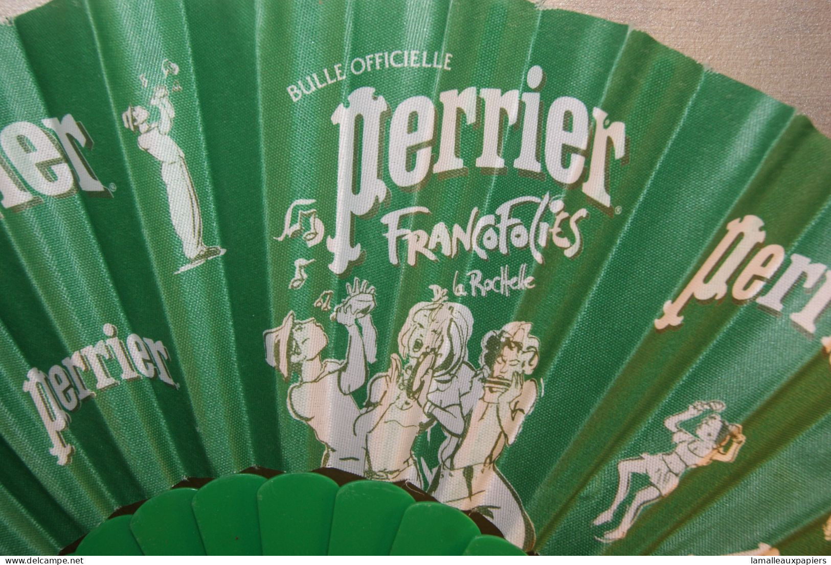 éventail Publicitaire LES FRANCOFOLIES - Perrier