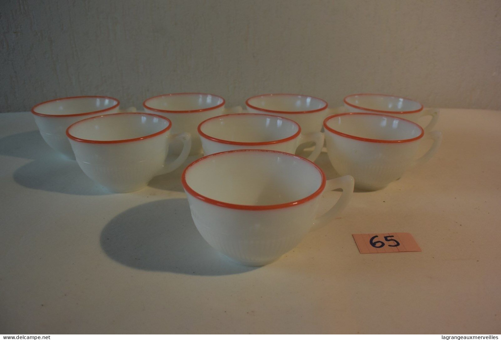 C65 Ensemble De 8 Tasses En Arcopal - Tassen