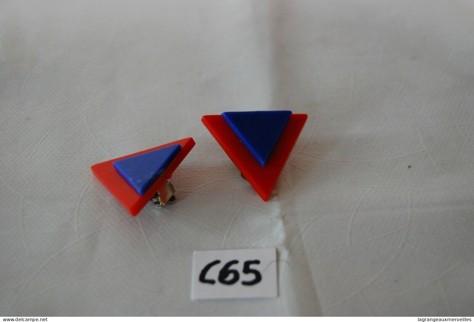 C65 Paire De Boucles D'oreilles - Triangle Bleu Et Rouge - Art Deco - 1970 - Ohrringe