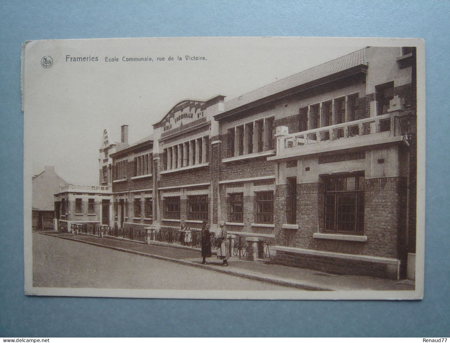 Frameries - Ecole Communale, Rue De La Victoire - Frameries