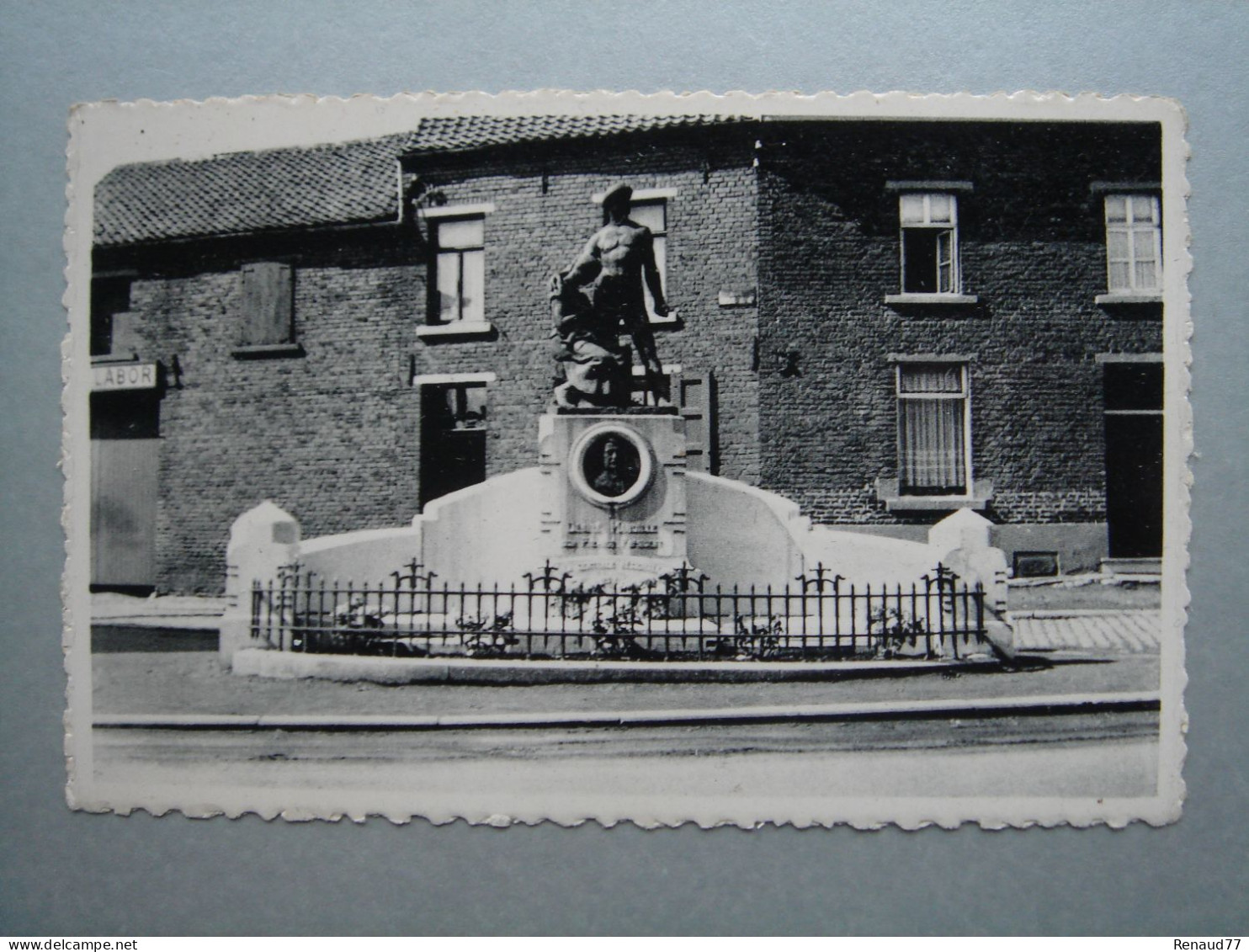 Frameries - Monument Désiré Maroille - Frameries