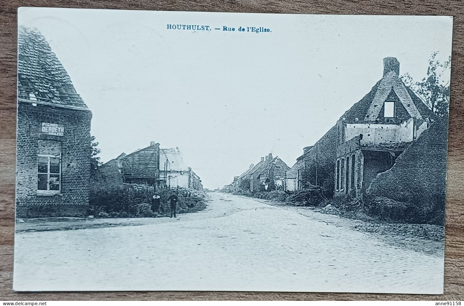 Houthulst, Kerkstraat, Verstuurde Kaart Met Stempel Van 1920. Verzendkosten In Belgie 3 Euro - Houthulst